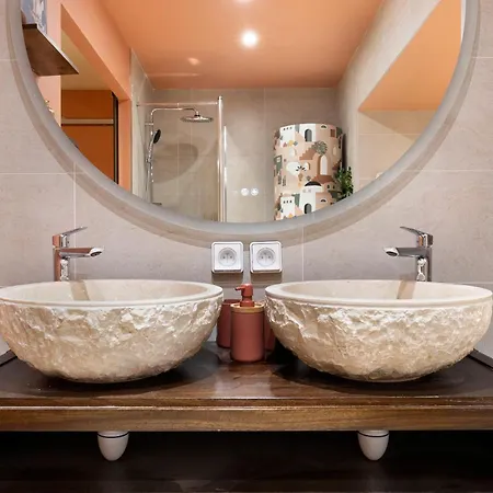 Casa Calma – Spa&cinéma Privés Сasa de vacaciones *